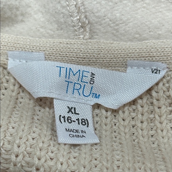 XL time & tru knit cream sweater sweatshirt hoodie - Picture 2 of 5